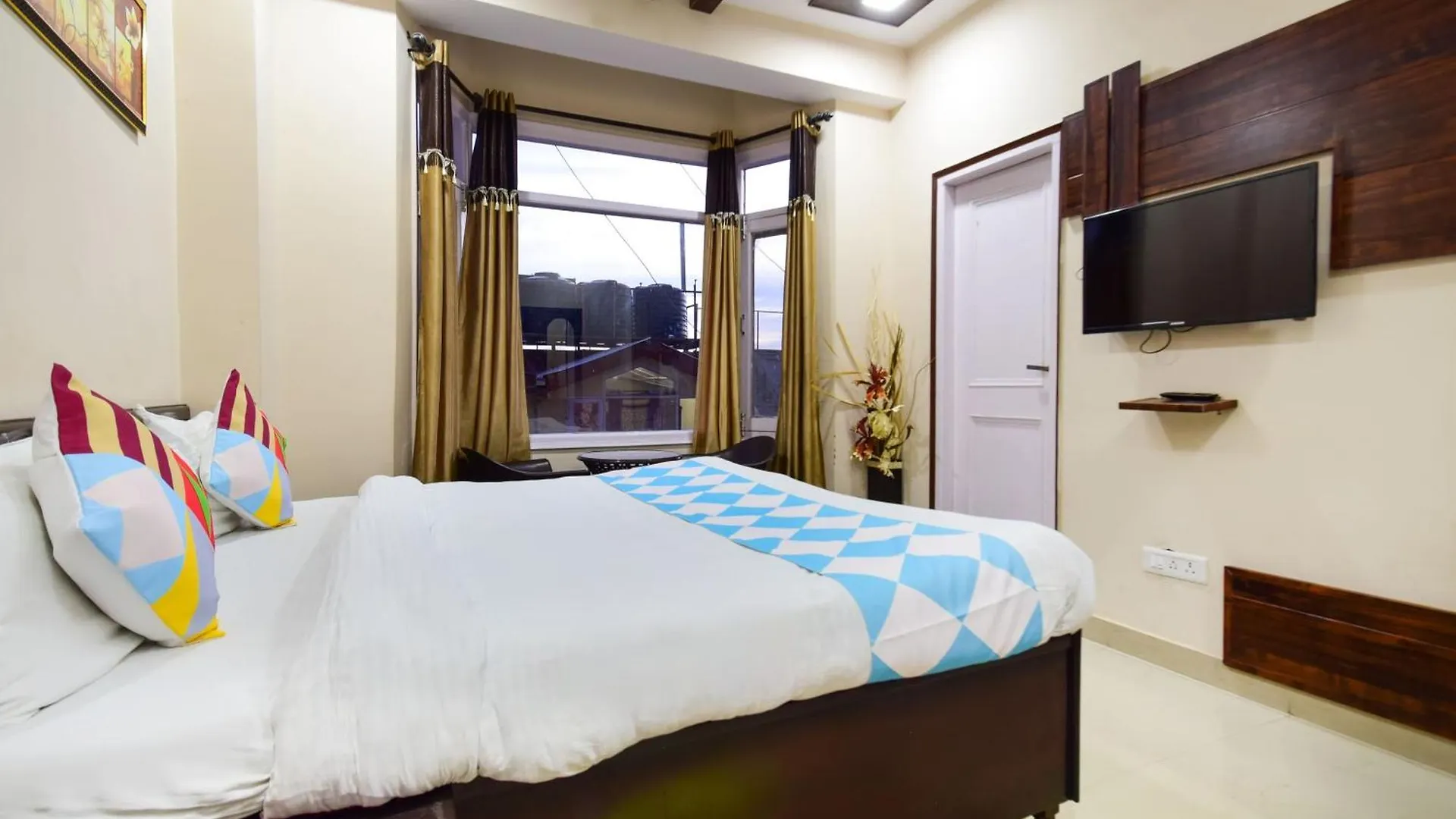 Hotel O Home Sam Villa Studio Shimla 3*,